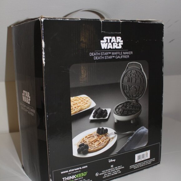 Brand New Star Wars Death Star Waffle Maker ThinkGeek Disney Kitchen Appliance - Picture 3 of 9